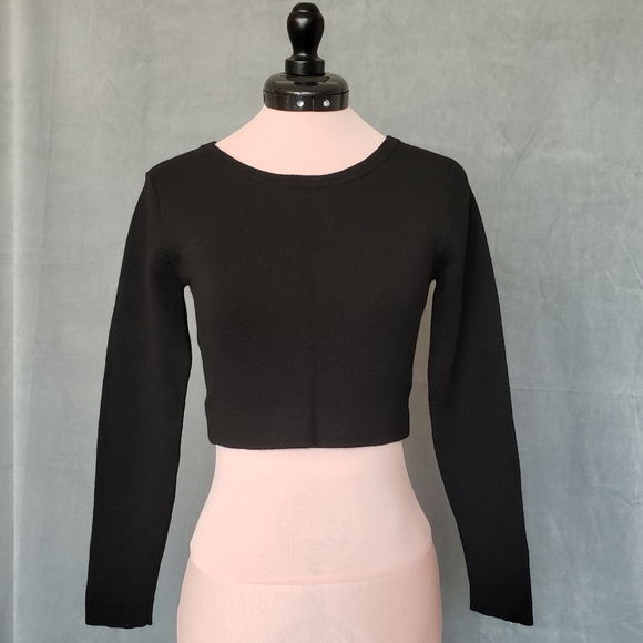 Club Monaco Black Knit Cropped Top With Back Zipper Accent - Picture 6 of 10